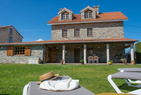 House with pool and garden