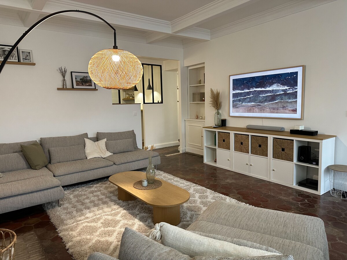 Top Airbnb: Exceptional accommodation in the heart of Paris – Seine view en Paris 6e Arrondissement