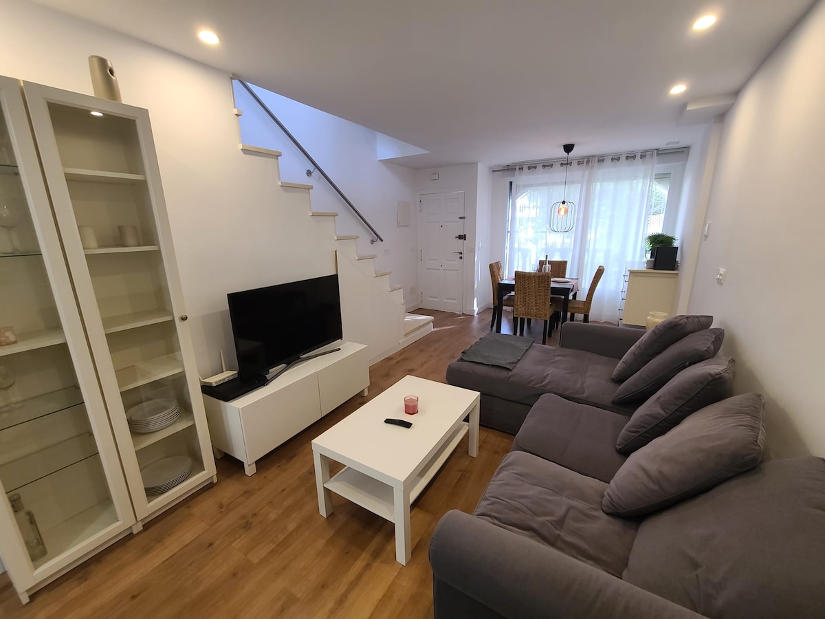 Top performing Airbnb: Beach house in Santa Pola