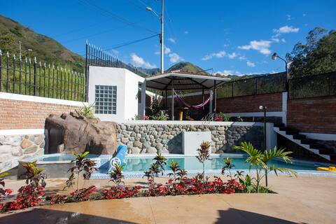 Yunguilla Poolside Retreat | Hot tub & Foosball