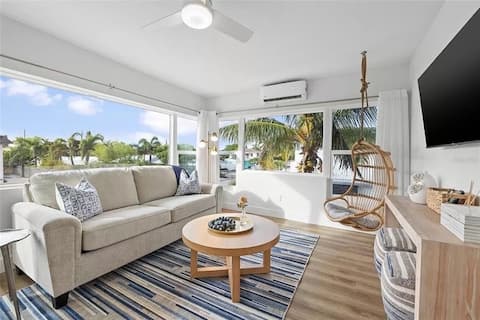 Top Airbnb: Salt of the Sea, Suite 4 in St. Pete Beach