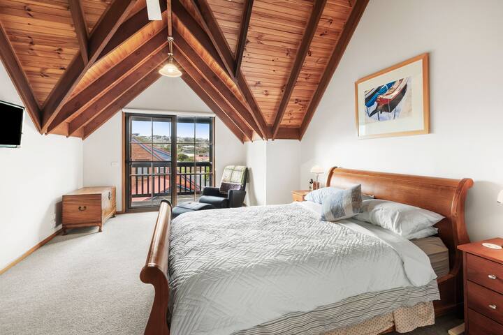 Cedar Beach House gallery image 4