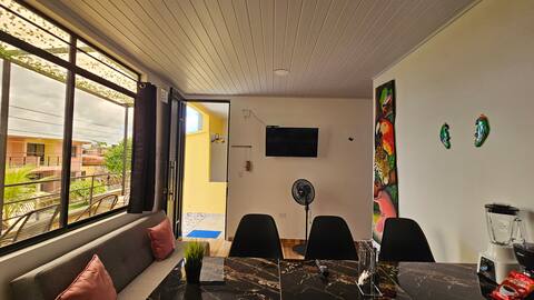 Amazon Minimalist Group Lodge