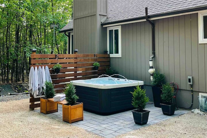 Bear's Eye View, Hot Tub+Firepit - Cabins for Rent in