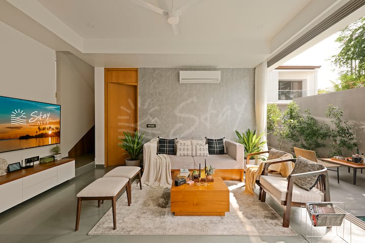 Living room image 1