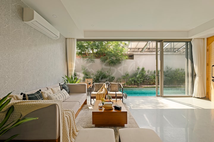 Living room image 3