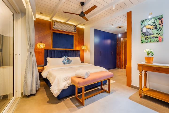 Bedroom 1 image 2