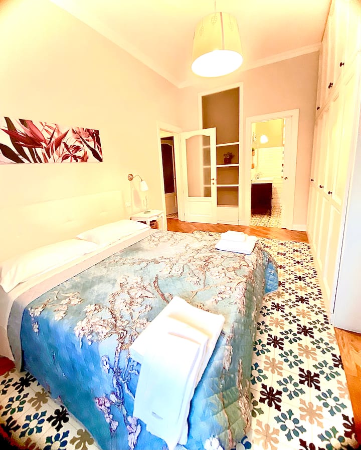 バスルーム付きスイート