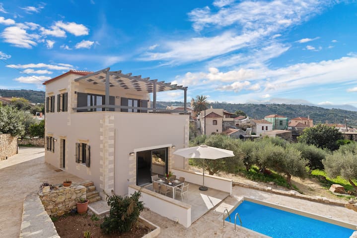 Brand new Villa Volakas