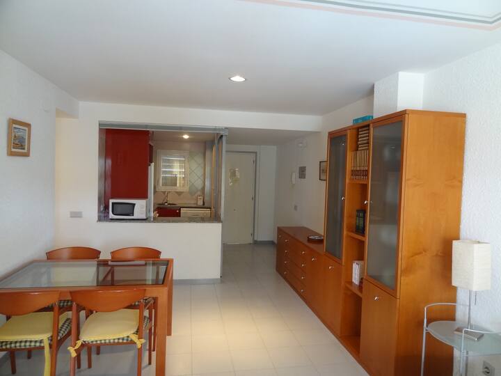 3 Bed, 2 Bathroom Apartment With Pool View - L'Estartit