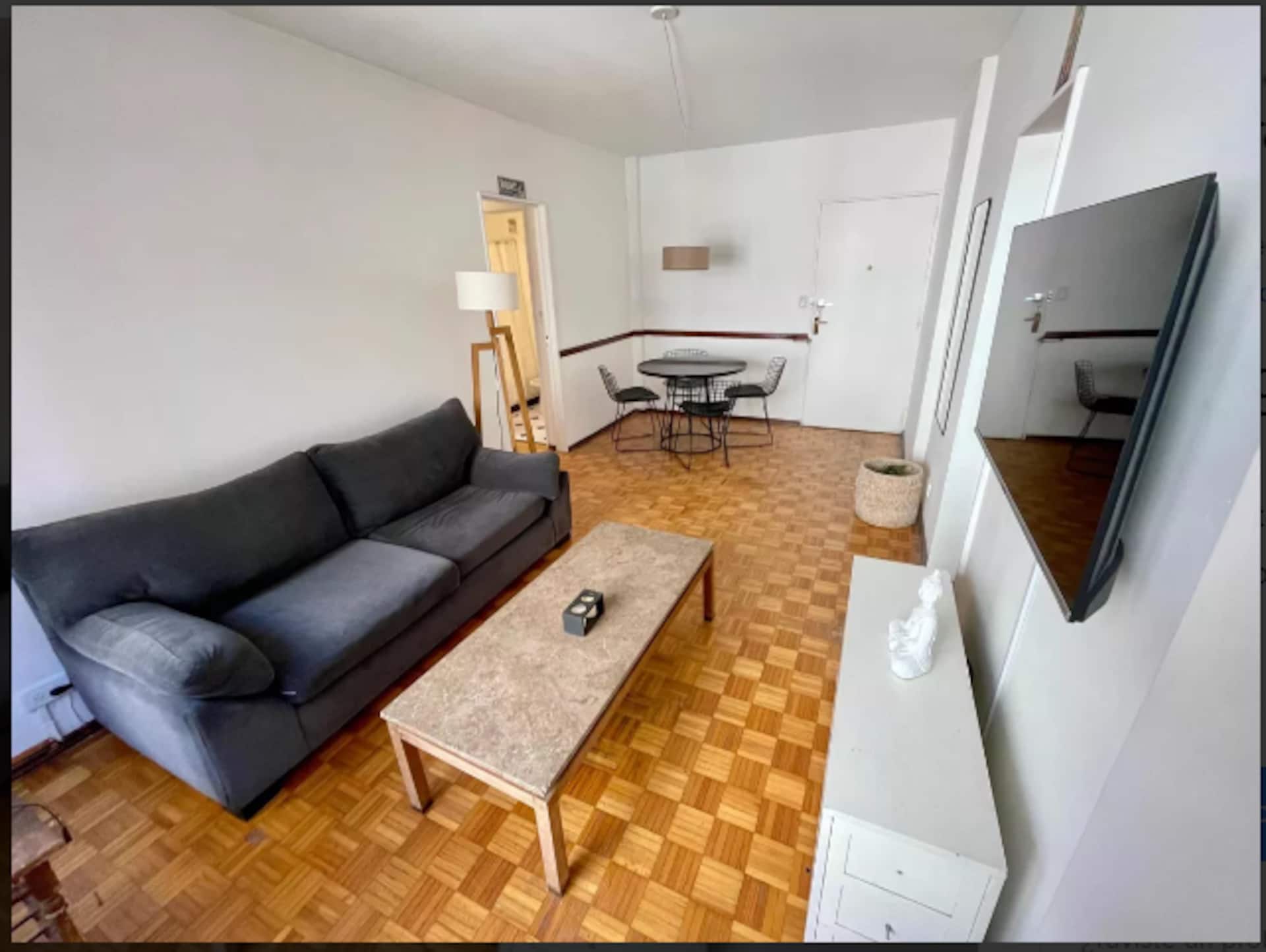 Two-bedroom apartment for short-term rent in Retiro