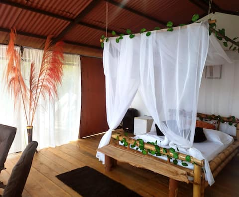 Glamping between mountains