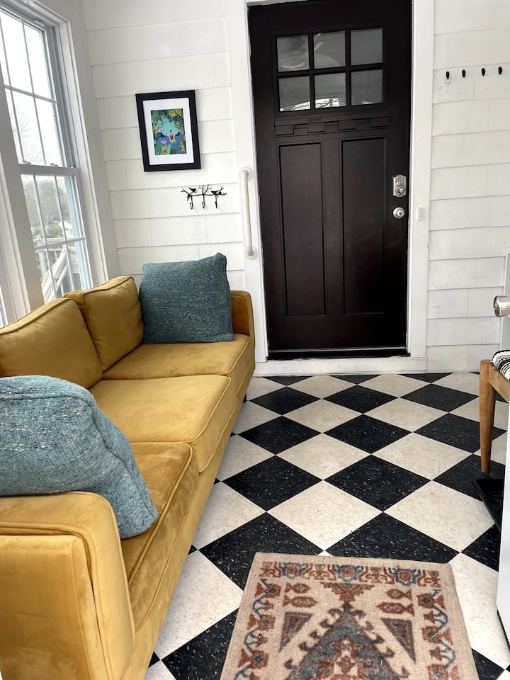 1950’s Retro Home - Rhode Island