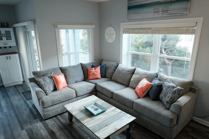 Walkout Balcony To Pool Seapointe - Diamond Beach - Cape May Beach, NJ