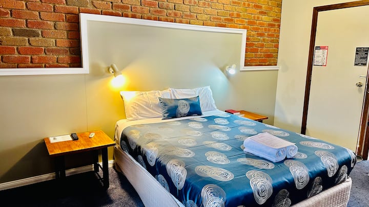 Deluxe Queen Room/early Australian Motor Inn - Mildura