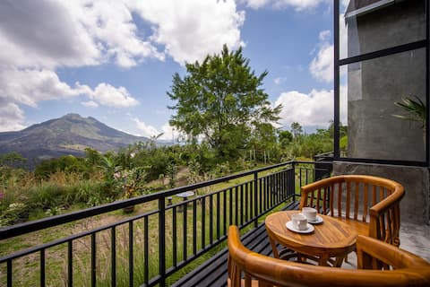 Deluxe With Mountain View