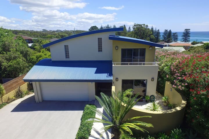 Luxury by the sea – 4 bedrooms