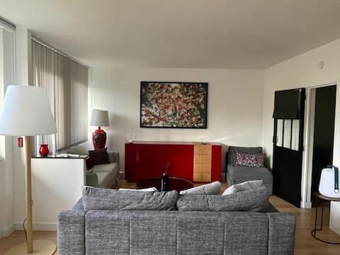 Top Airbnb: standing apartment in Courbevoie near La Défense in Courbevoie