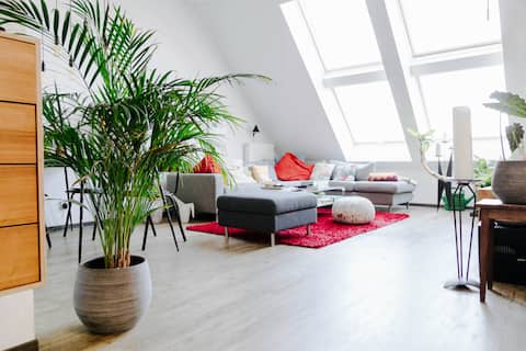 Beliebte Airbnb-Anzeige: Bright loft with roof terrace in Altona Altstadt