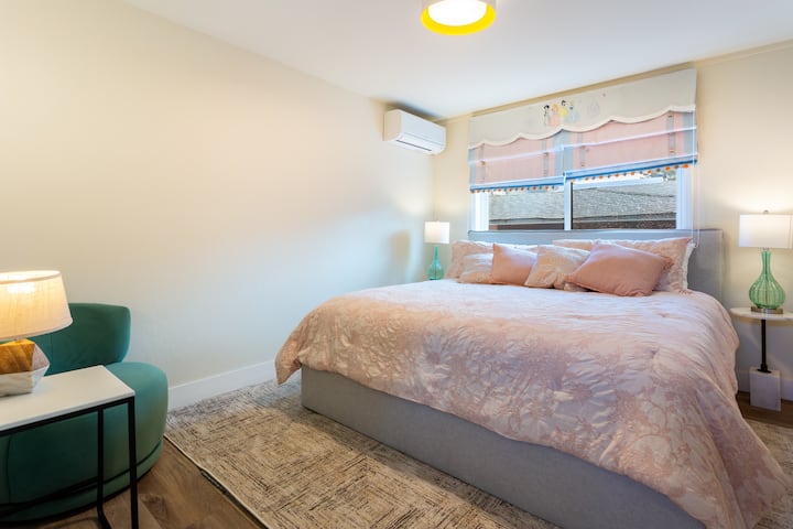 logement à l'étage, chambre avec matelas HYBRIDE HÄLSA SLEEP™ taille king