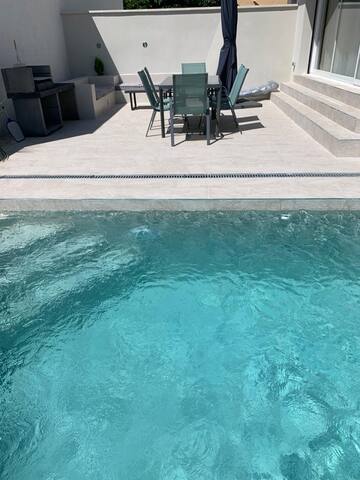 Maison Bella gallery image 2