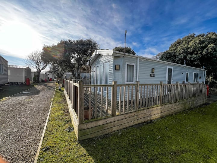 Caravan with decking at Azure Seas ref 32060AZ