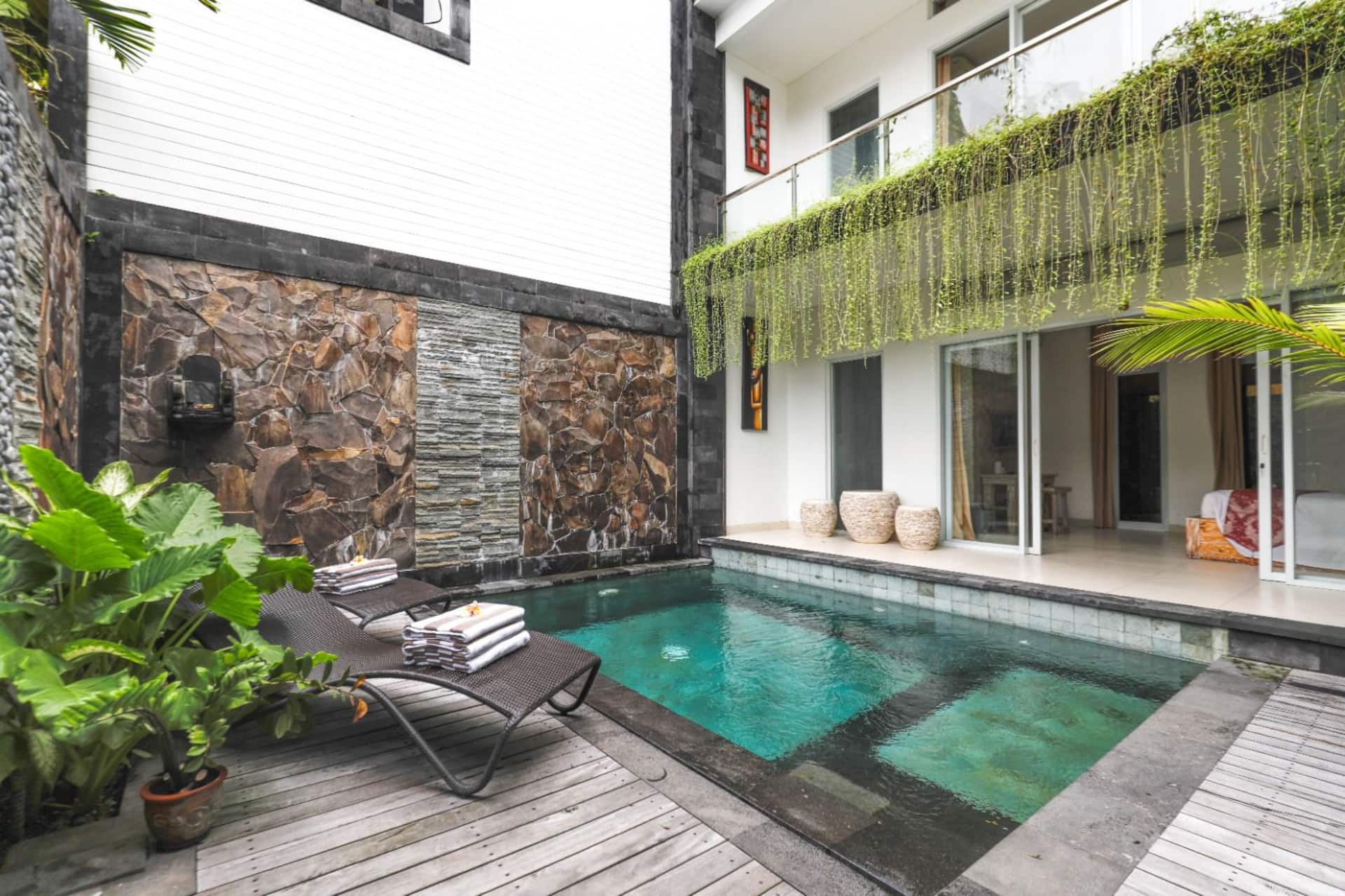 Sleek Modern Sanctuary 3 Bedroom Private Villa in Legian 2