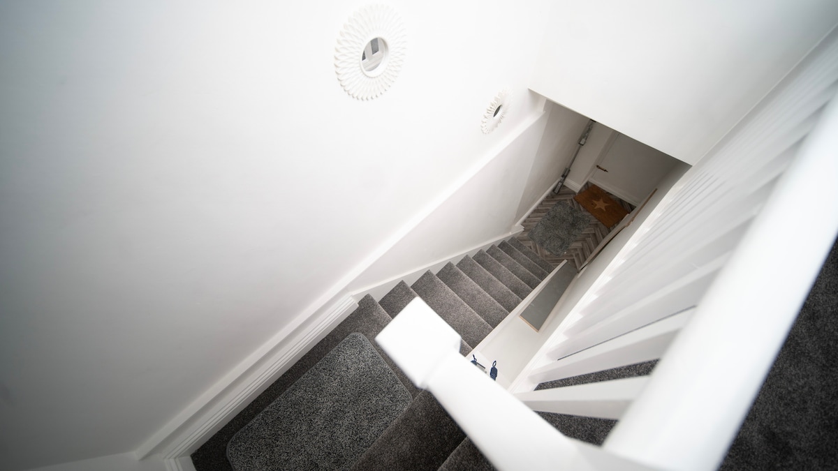 Charming City Centre Flat Walk to Bars/Restaurants
