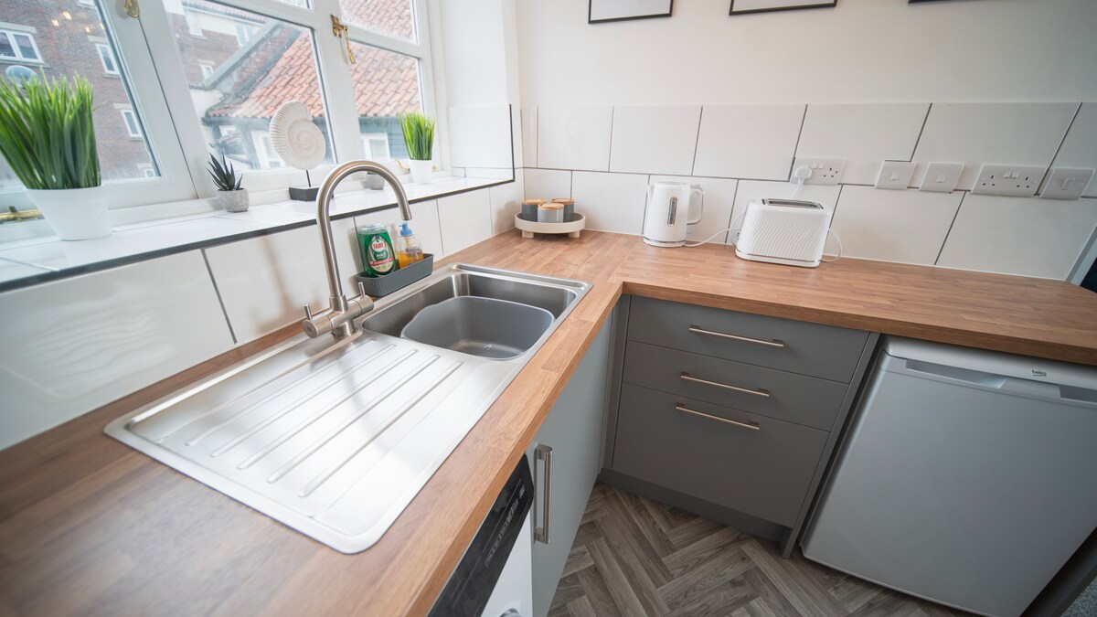 Charming City Centre Flat Walk to Bars/Restaurants