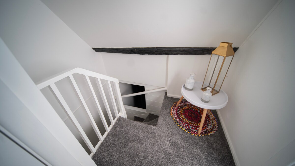 Charming City Centre Flat Walk to Bars/Restaurants