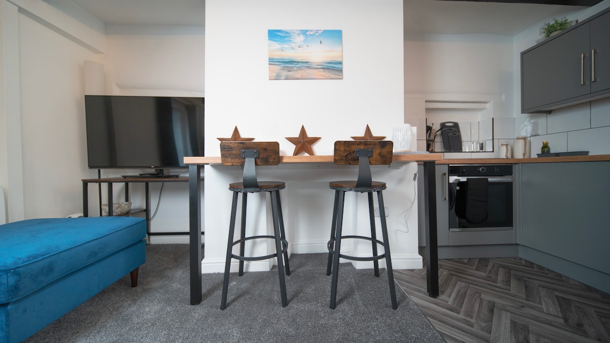 Charming City Centre Flat Walk to Bars/Restaurants
