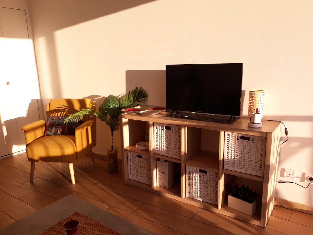 Top Airbnb: Beautiful studio for rent in Le Port à Agde