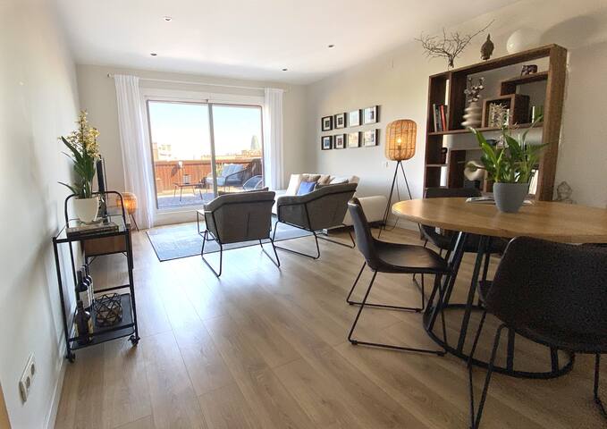 Rooftop Penthouse view of Sagrada Familia gallery image 5