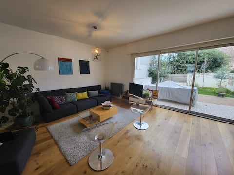 Grande maison à Montreuil, 10 minutes de Paris