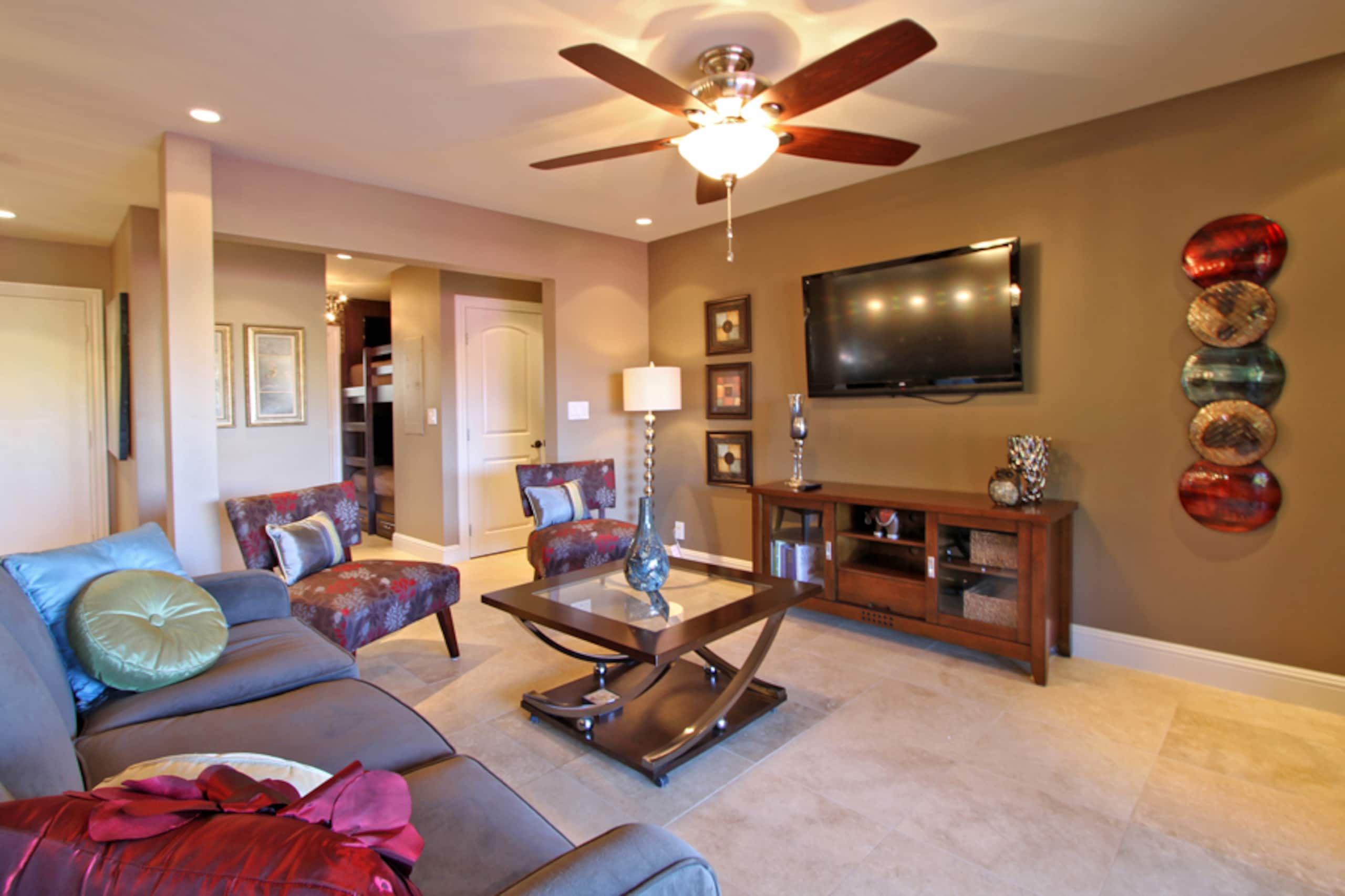 1 bed & bunks Ocean view, beachfront property - Image 3