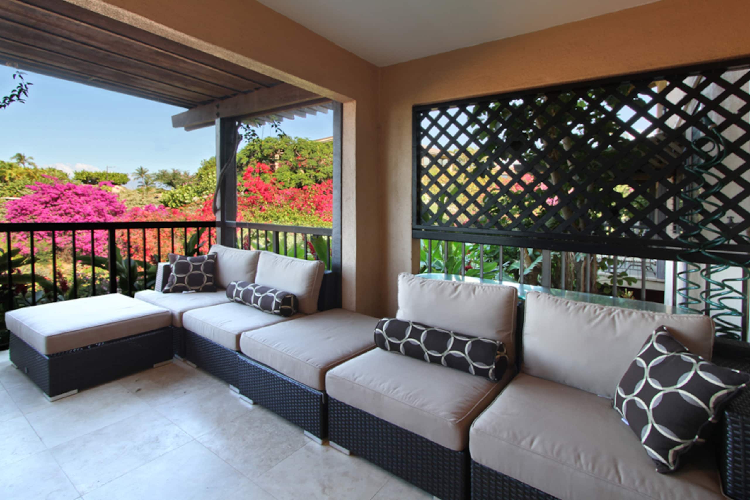 1 bed & bunks Ocean view, beachfront property - Image 51