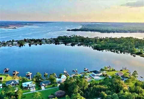 Blackwater Bay Bungalow
