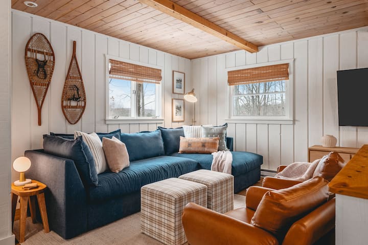 Hot Tub|game Room|king Beds|firepit|pool Access - Michigan