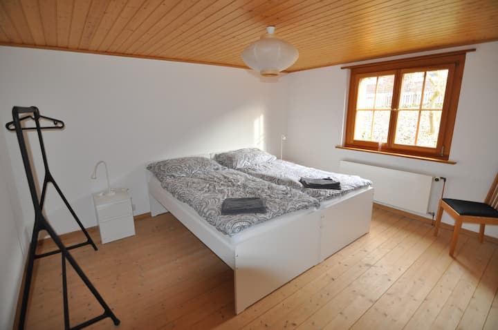 غرفة النوم 2