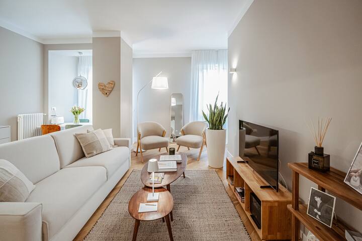 Melzo Deluxe Suite gallery image 2