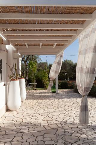 Villa with Private Pool, Pizzeria, Beach for Kids gallery image 3