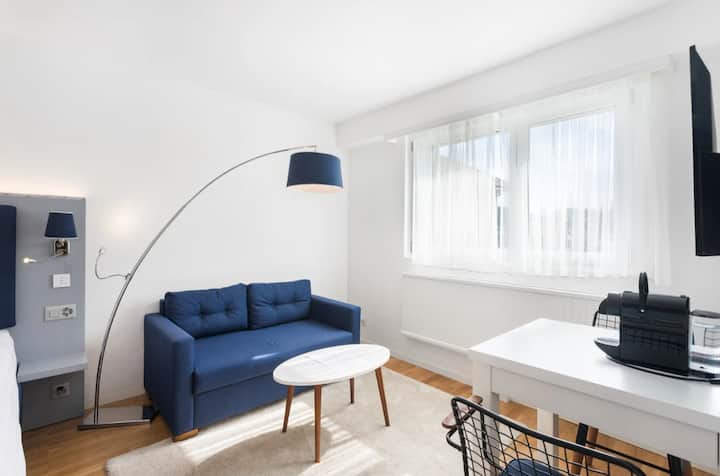 Awesome Studio - 444000 - Lausanne