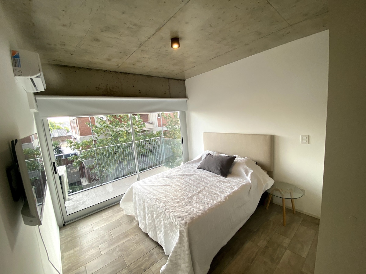 Departamento monoambiente con balcón en Villa Urquiza