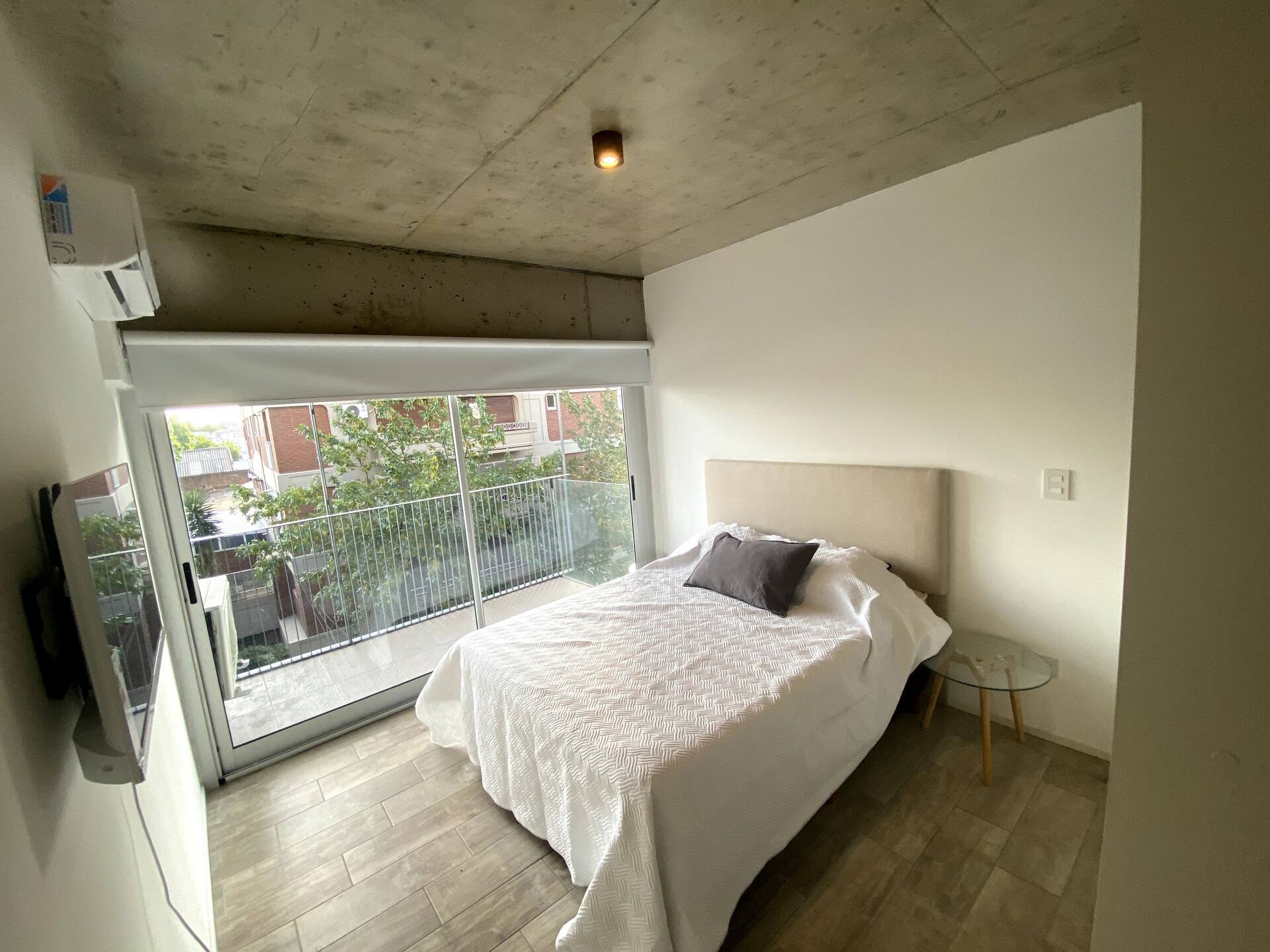 Studio apartment with balcony in Villa Urquiza