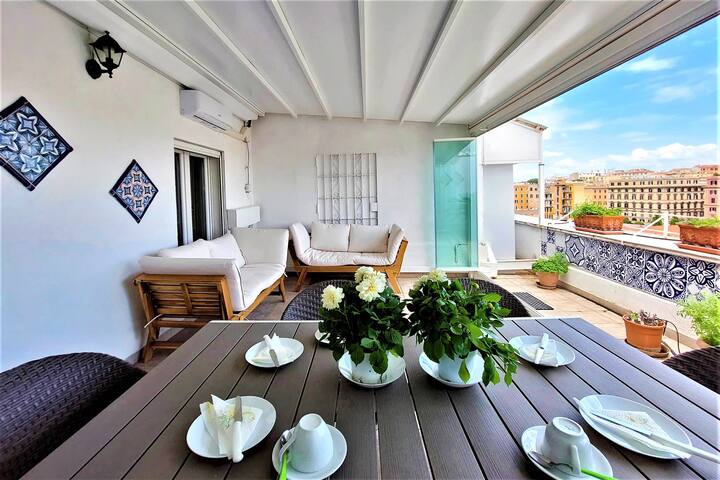 Attico con terrazza panoramica al Colosseo gallery image 5