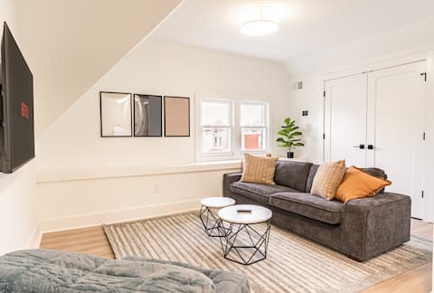 2-Level City Apt w/ Parking | Near the Action