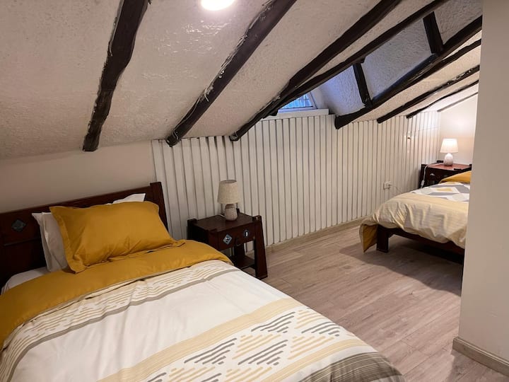 Spavaća soba 1
2 kreveta 1 1/2