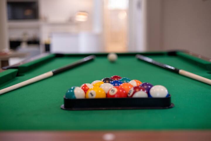 NewTrendy Luxe 5BD/4BA+many more gallery image 5