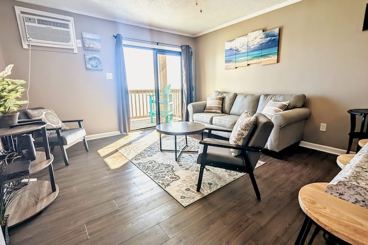 Direct Ocean Front 1 Bedroom Condo! - North Topsail Beach, NC