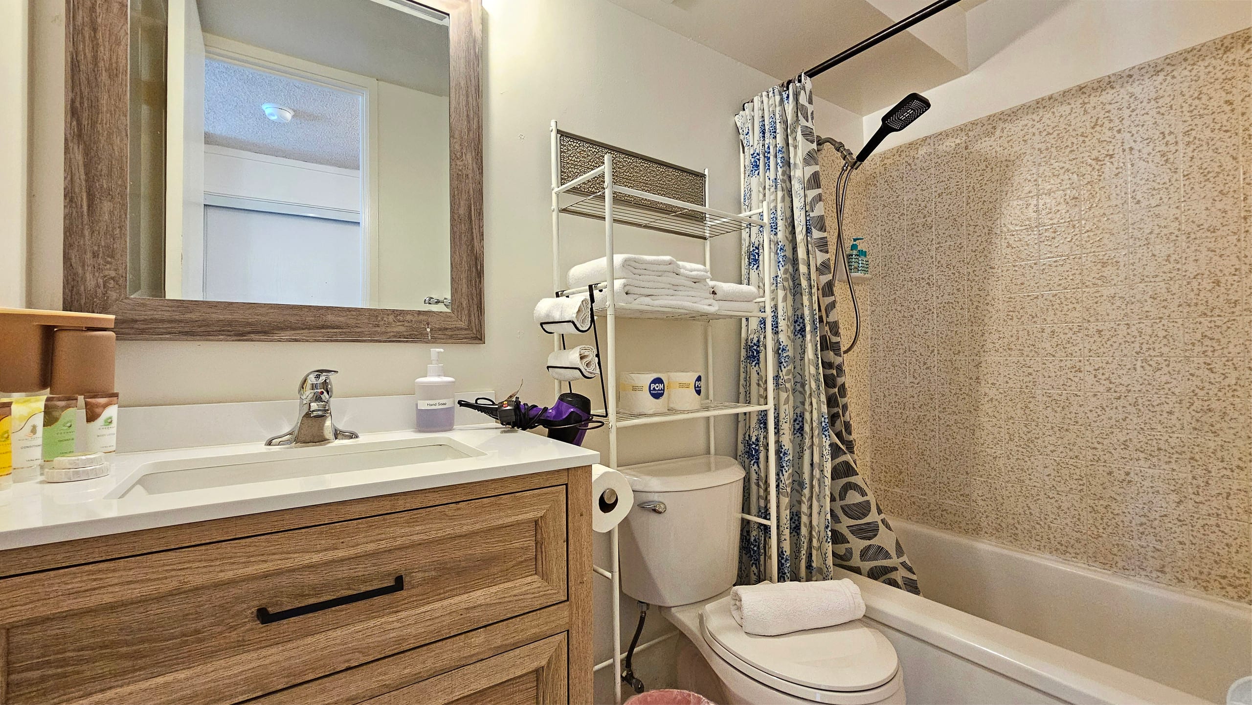 TWP 309 Studio near Waikiki Beach w/Free parking - Image 9